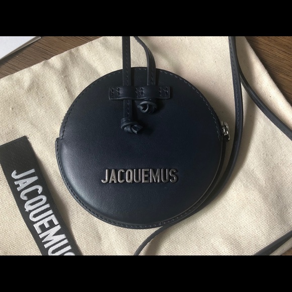 JACQUEMUS-AUTHENTIC NWT Le Pitchou Coin Wallet - Picture 2 of 16